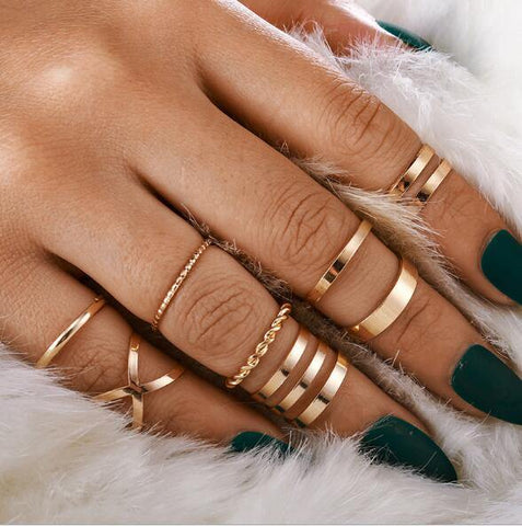 Image of Round Hollow Geometric Rings Set.