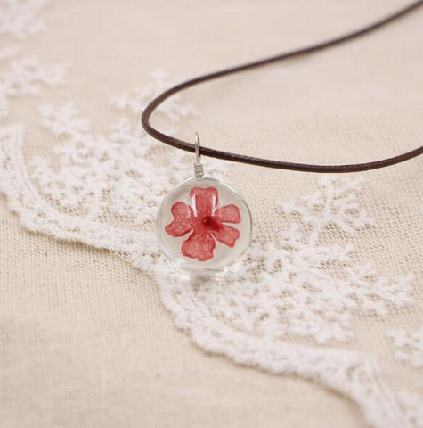 Image of Boho Transparent Resin Dried Flower Necklace.
