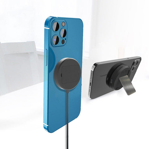 Image of 15W Magsafe Fast Magnetic Wireless Charger.