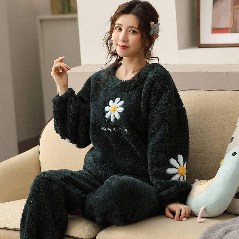 Winter Warm Green Silk Pyjama Sets for Women