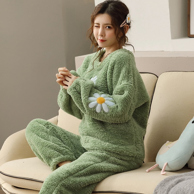 Winter Warm Green Silk Pyjama Sets for Women