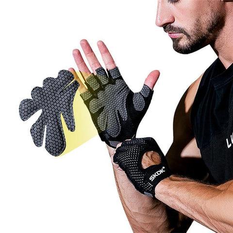 Image of Fitness Gloves full palm protection for pull-up fitness.