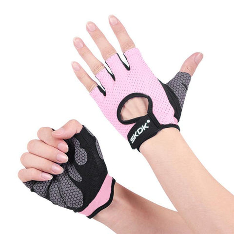 Image of Fitness Gloves full palm protection for pull-up fitness.