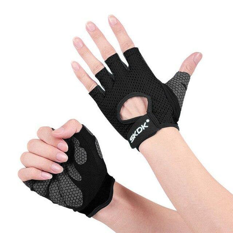 Image of Fitness Gloves full palm protection for pull-up fitness.