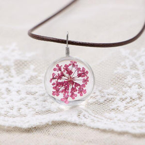 Boho Transparent Resin Dried Flower Necklace.