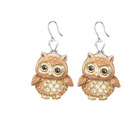 Image of Bee Owl Necklace.