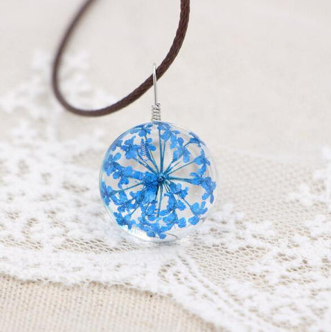 Image of Boho Transparent Resin Dried Flower Necklace.