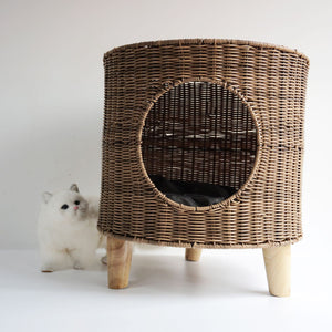 Cane Woven Cat Kennel