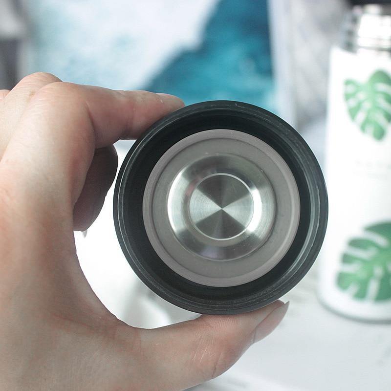 Stainless Steel Thermal Water Bottle Tumbler Vacuum Flasks.