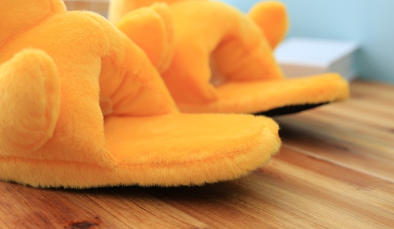Yellow Duck Shoes Women's Soft Short Furry Plush Slipper