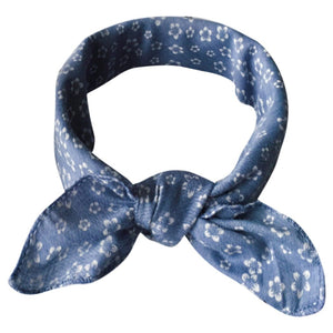 Fashion Plaid Dots Style Winter Pet Bandanas.